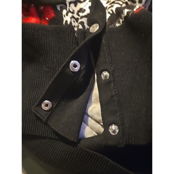 White House Black Market Rose Floral Rhinestone Snap Sweater Size Medium - Picture 14 of 14